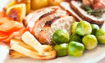 UK households will spend 10% more on Christmas dinner, research finds