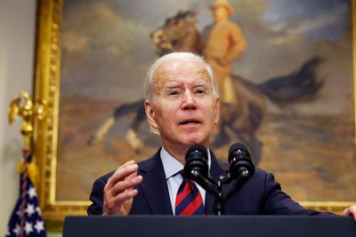 Biden moves to block primary challenge