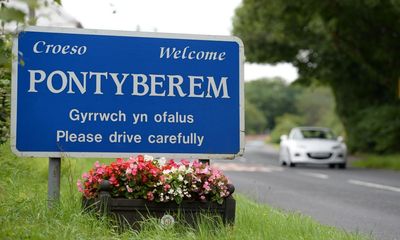Proportion of Welsh speakers in Wales drops to record low of 17.8%