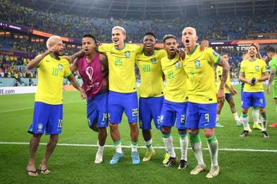 Richarlison out to follow in Ronaldo’s footsteps as No9 leads waltzing Brazil into World Cup quarter-finals