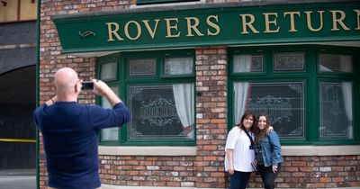 Coronation Street set opens up Christmas tours on the cobbles for fans