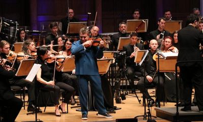 Romanian National Philharmonic Orch/Smbatyan review – Vengerov’s virtuoisty raises the temperature