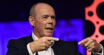 Sir Clive Woodward urges England to appoint rugby league legend to coaching staff