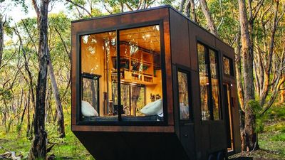 Great Sandy National Park cabin project sparks concerns over further privatisation across Queensland