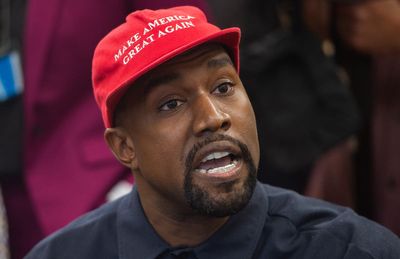 Petition calls for Kanye West to lose honourary doctorate from prestigious Chicago art school