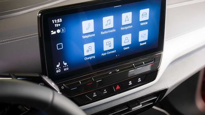 VW ID.4 Gets Long Awaited Software Update In The US, But Not OTA