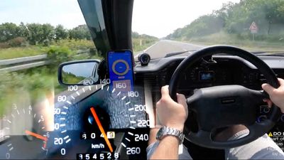Watch A 480-HP Volvo 850 R Speed Down The Autobahn