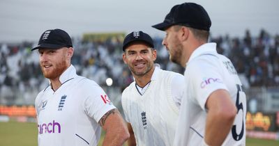How James Anderson and Ollie Robinson spurred each other on as England beat Pakistan