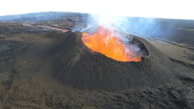 Aerial images used to map lava from Mauna Loa eruption in Hawaii