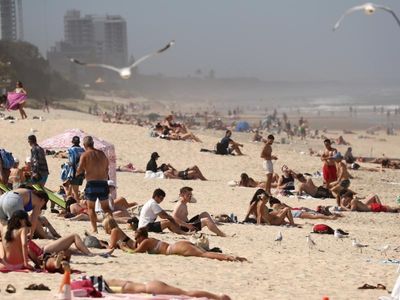 Qld swelters through heatwave temps