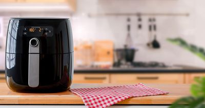 Expert's word of warning to anybody using air fryer or microwave instead of oven