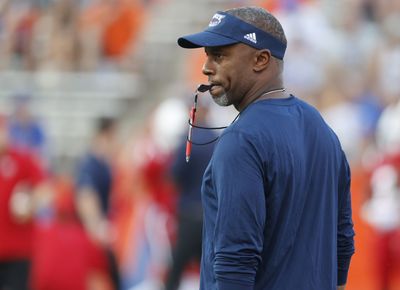 Ravens reportedly visiting with former FAU HC Willie Taggart