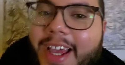 Man seriously puzzled after unravelling Christmas tree to find a stumpy 'shrub' instead