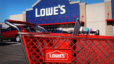 Lowe's Confirms 2022 Profit Targets, Unveils $15 Billion Share Buyback