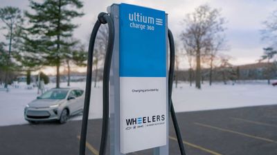 GM Launches Its Dealer Community Charging Program With Flo