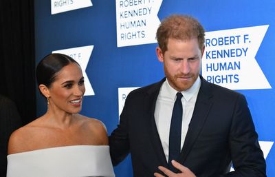 ‘Loving’ Prince Harry praised for ‘protecting’ Meghan with basic gesture at award show