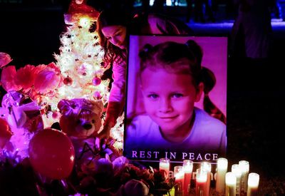 Vigil held in Texas to honor 7-year-old Athena Strand