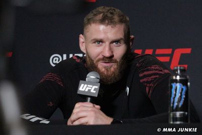 Jan Blachowicz plans to halt Magomed Ankalaev’s streak in ‘early Christmas gift’ title shot at UFC 282