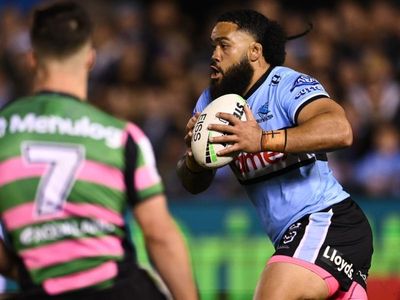 Siosifa Talakai extends Sharks contract