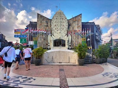Release of Bali bomb maker 'difficult day' for Australians, says deputy PM