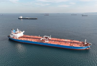 Number of oil tankers waiting at Bosphorus rises by five - Turkish agency