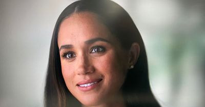 Barefoot Meghan Markle shocked by Will and Kate's behaviour in first private meeting