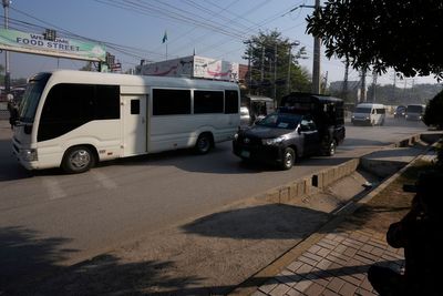 Gunshots fired in Multan as England and Pakistan prepare for second Test