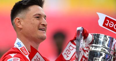 Joe Lolley lifts lid on Nottingham Forest exit as 'bitter' claim made