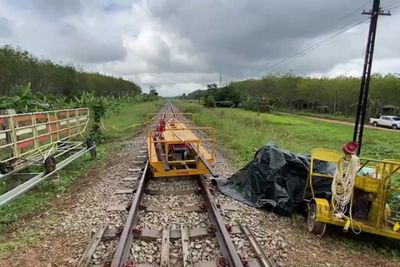 Track bombing fails to deter Malaysian tourist train