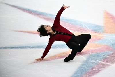 Japanese skaters dominate opening day of Grand Prix final