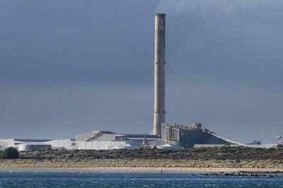 Tiwai Pt smelter owner looks to commission its own renewable power generation