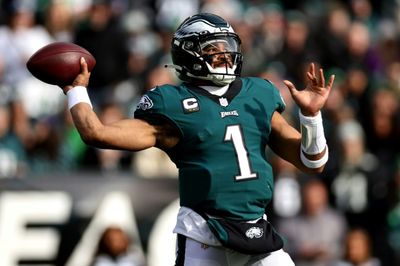 Eagles, Bills try to keep NFL top spots against New York foes