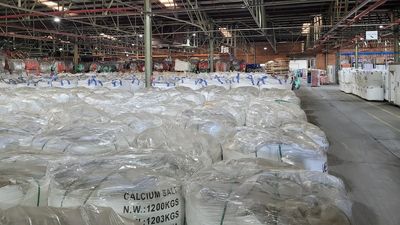 EPA finds 3,000 tonnes of soft plastics in Melbourne warehouses amid REDcycle investigation