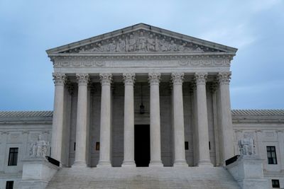 Private prayers: US pastor describes Supreme Court influence effort