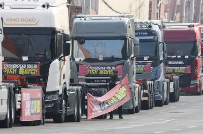 South Korean truckers vote to end strike for minimum wage protections