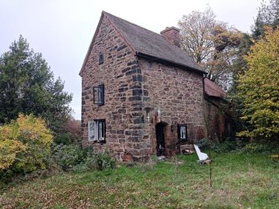 Grade-II listed cottage up for auction with starting price of £1