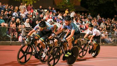 Bendigo International Madison cycling race cancelled due to oval upgrade delays