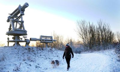 Snow warning for south-east England as icy snap likely to trigger cold weather payments