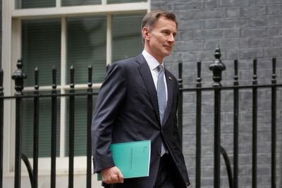 UK to ease financial regulations in post-Brexit shakeup