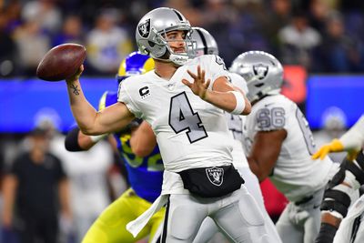 Raiders QB Derek Carr struggles in epic loss to Rams