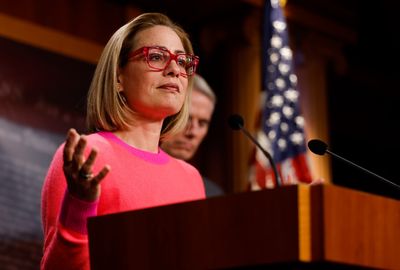 Sinema switches from Dem to independent