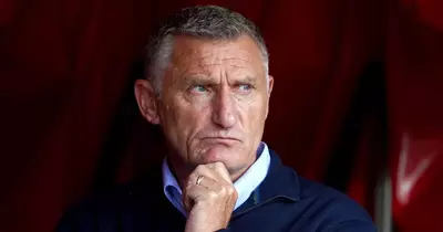 Tony Mowbray swaps one dilemma for another as Sunderland's injury problems ease