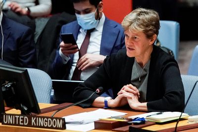 Russia trying to get ballistic missiles from Iran, says Britain