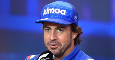 Fernando Alonso sends warning to F1 rivals and predicts "massive" change in 2023
