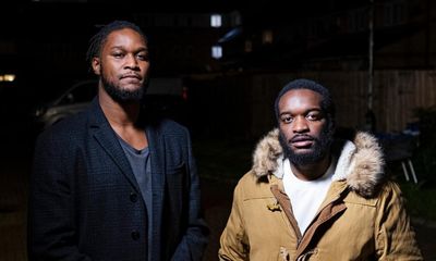 Met police apologise to brothers stopped and searched after fist bump
