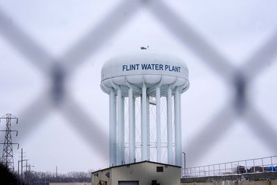 Flint water crisis charges dismissed against ex-Gov. Snyder