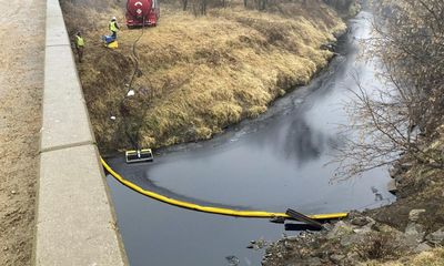 Keystone pipeline leaks 14,000 barrels of oil into creek in biggest spill yet