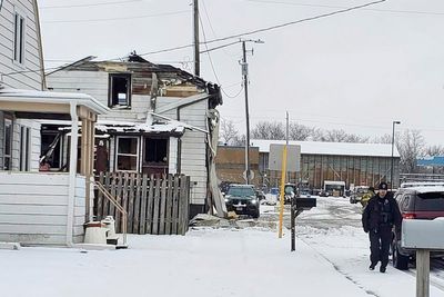 Police: 3 dead in southeast Wisconsin house fire