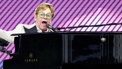 Elon Musk Pleads With Elton John Not to Leave Twitter