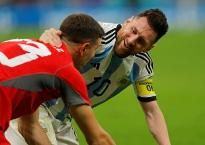 Argentina beat Dutch and go into semis after late night drama